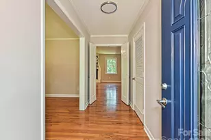 218 Sturbridge Dr, Charlotte, NC 28214 - Photo 5