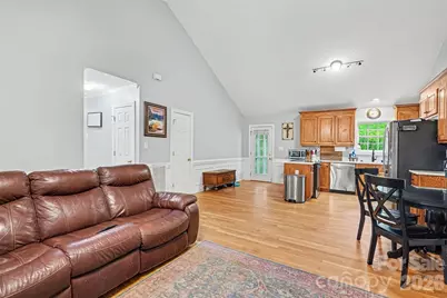 8904 Gosnell Drive, Charlotte, NC 28227 - Photo 9