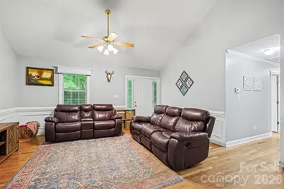8904 Gosnell Drive, Charlotte, NC 28227 - Photo 7