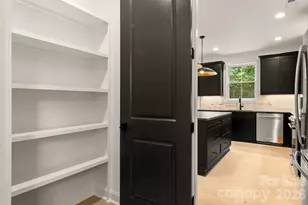 3031 Mathis Dr, Charlotte, NC 28208 - Photo 25