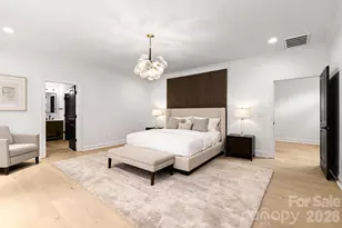 3031 Mathis Dr, Charlotte, NC 28208 - Photo 9