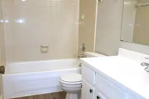 2141 Selwyn Ave, Charlotte, NC 28207 - Photo 5