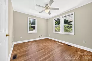 28 Chatham Rd, Asheville, NC 28804 - Photo 19