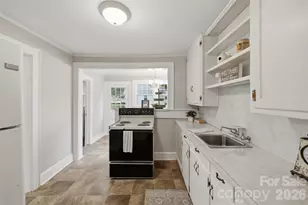 267 S Center St, Taylorsville, NC 28681 - Photo 13