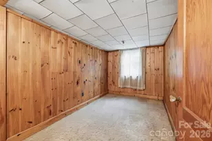 267 S Center St, Taylorsville, NC 28681 - Photo 29