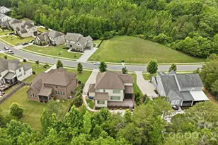 2411 Madeira Cir, Waxhaw, NC 28173 - Photo 13