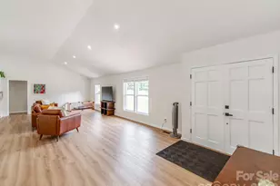 629 Belmorrow Dr, Charlotte, NC 28214 - Photo 5