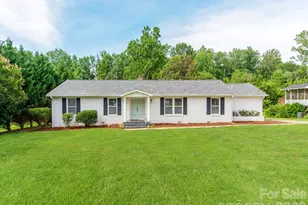 629 Belmorrow Dr, Charlotte, NC 28214 - Photo 1