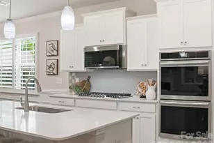 4047 Havenport Cir, Tega Cay, SC 29708 - Photo 11