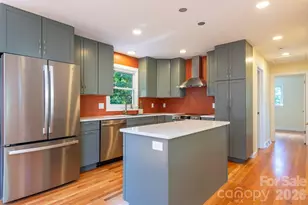 32 Harnett St, Asheville, NC 28806 - Photo 3