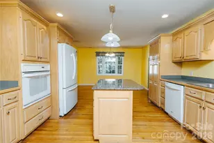 1895 Airport Rd, Marion, NC 28752 - Photo 9