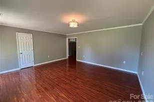 138 Oakhill Dr, Forest City, NC 28043 - Photo 5