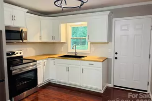 138 Oakhill Dr, Forest City, NC 28043 - Photo 9