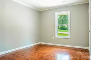 138 Oakhill Dr, Forest City, NC 28043 - Photo 15
