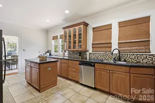 209 Grandin Rd, Charlotte, NC 28208 - Photo 7