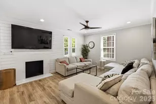 205 Grandin Rd, Charlotte, NC 28208 - Photo 5