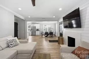 205 Grandin Rd, Charlotte, NC 28208 - Photo 7