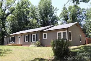 415 High Cir NW, Lenoir, NC 28645 - Photo 1