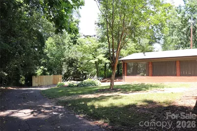 415 High Circle NW, Lenoir, NC 28645 - Photo 3