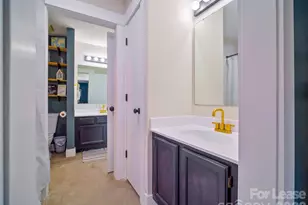 3300 Selwyn Farms Ln, Charlotte, NC 28209 - Photo 13