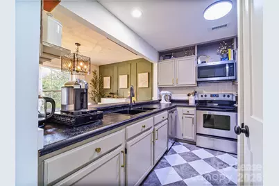 3300 Selwyn Farms Lane #5, Charlotte, NC 28209 - Photo 9