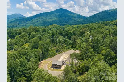 105 Sheila Wynne Drive, Hendersonville, NC 28732 - Photo 5