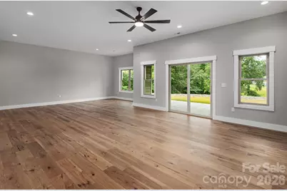 105 Sheila Wynne Drive, Hendersonville, NC 28732 - Photo 27