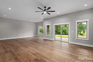 105 Sheila Wynne Dr, Hendersonville, NC 28732 - Photo 27