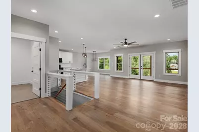 105 Sheila Wynne Drive, Hendersonville, NC 28732 - Photo 9