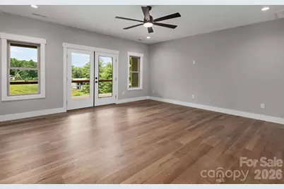 105 Sheila Wynne Drive, Hendersonville, NC 28732 - Photo 11