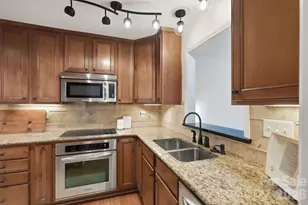 510 N Poplar St, Charlotte, NC 28202 - Photo 11