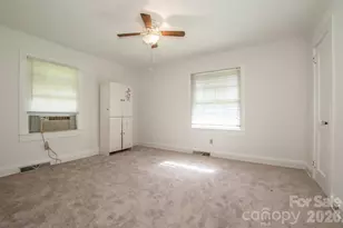 229 E McNeely Ave, Mooresville, NC 28115 - Photo 25