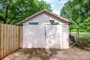 229 E McNeely Ave, Mooresville, NC 28115 - Photo 37