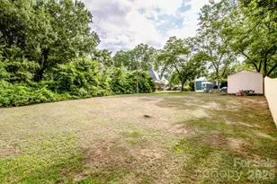 229 E McNeely Ave, Mooresville, NC 28115 - Photo 35