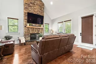 4306 Rolling Acres Rd, Charlotte, NC 28213 - Photo 15