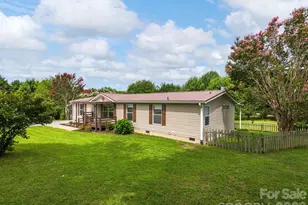 260 Divide Loop, Flat Rock, NC 28731 - Photo 3