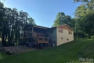 10 Oakwood Dr, Weaverville, NC 28787 - Photo 5