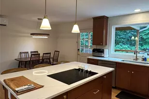 10 Oakwood Dr, Weaverville, NC 28787 - Photo 15