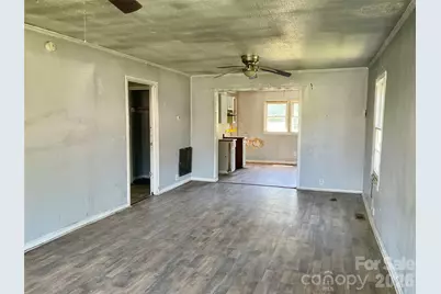 1024 Catawba Street, Lincolnton, NC 28092 - Photo 5