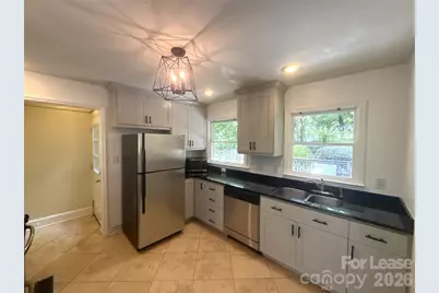 526 W Kingston Avenue, Charlotte, NC 28203 - Photo 5