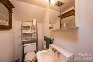 1807 5th St NW, Hickory, NC 28601 - Photo 45
