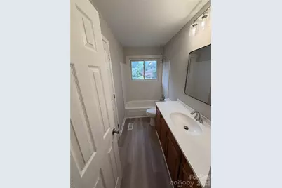 2824 Cedarhurst Drive, Charlotte, NC 28269 - Photo 15