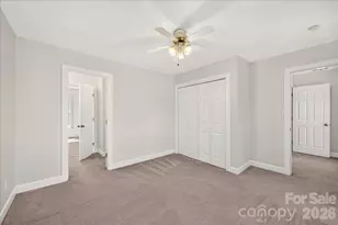 6912 Foxglove Dr, Charlotte, NC 28226 - Photo 35