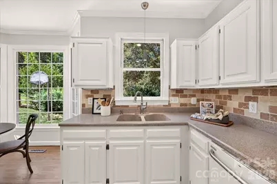 6912 Foxglove Drive, Charlotte, NC 28226 - Photo 21