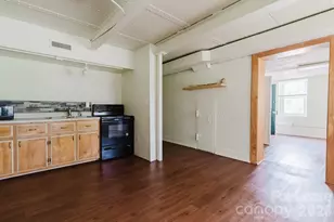 203 W Liberty St, York, SC 29745 - Photo 5