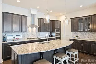 4913 Providence Country Club Dr, Charlotte, NC 28277 - Photo 25