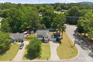 2498 Hawk Ridge Dr, Gastonia, NC 28056 - Photo 17