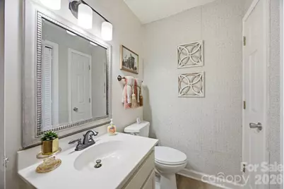 2498 Hawk Ridge Drive, Gastonia, NC 28056 - Photo 9