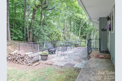 45 Mountain View Avenue, Black Mountain, NC 28711 - Photo 5