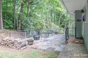 45 Mountain View Ave, Black Mountain, NC 28711 - Photo 5